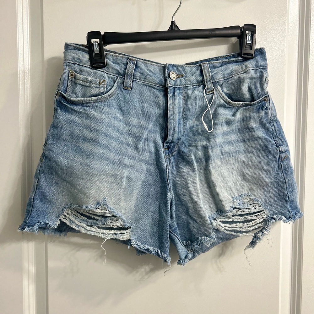 Kensie Light Blue Distressed Jean Shorts